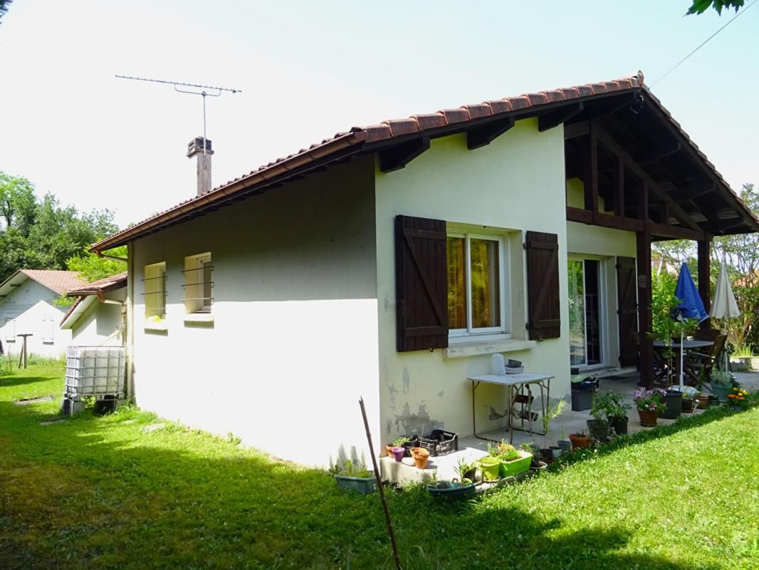 LAUREDE Landes 40250 Laurède, maison plain-pied 100 m ² avec dépendances 2