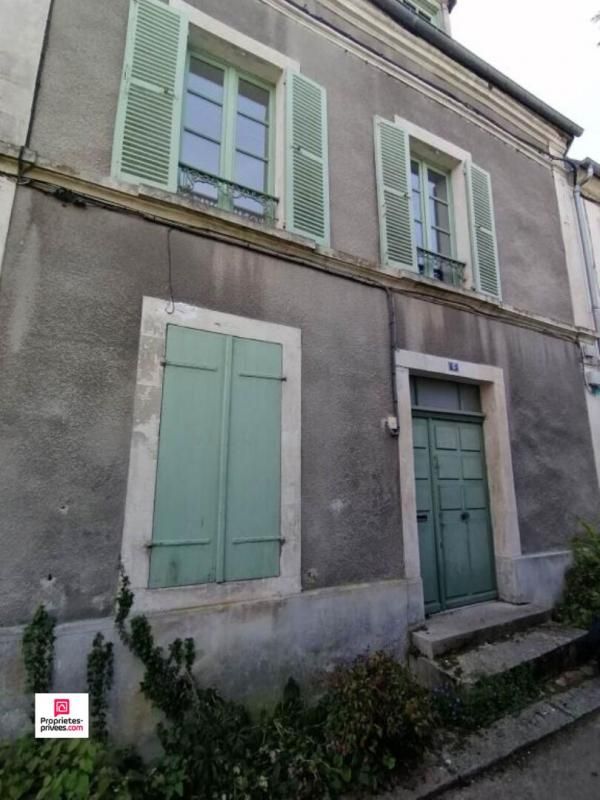 ARGENTAN ARGENTAN (61200) Maison "coeur de ville" 3 chambres, 100 m2 environ , PRIX 210 000 , honoraires 5% inclus à la charge de l'acquéreur, soit 200 000 hors honoraires 4