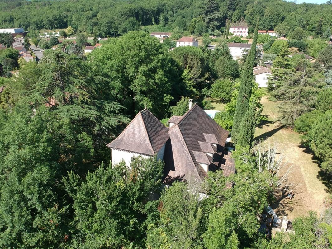 CAHORS Maison avec piscine à 5 minutes du centre de Cahors 3