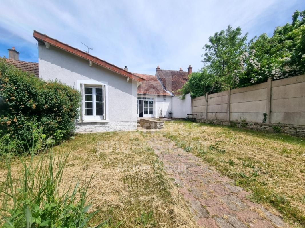 MESVES-SUR-LOIRE Maison Mesves Sur Loire 4 pièce(s) 119 m2 1