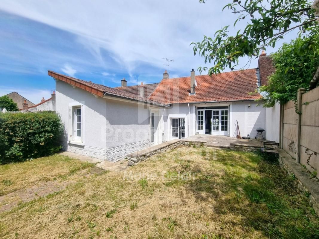 MESVES-SUR-LOIRE Maison Mesves Sur Loire 4 pièce(s) 119 m2 2