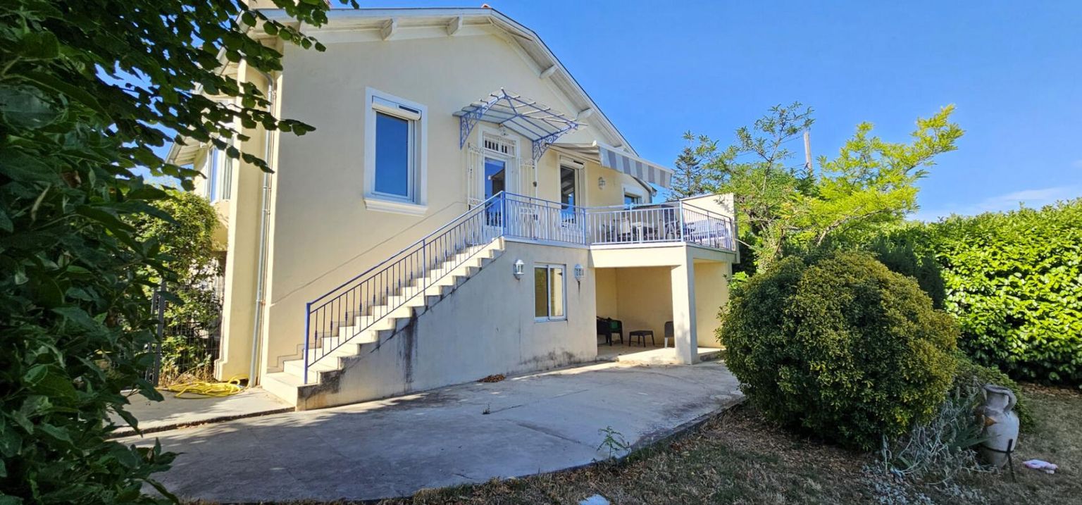 SAUZET Maison de 129 m² à Sauzet sur terrain de 850 m² 3