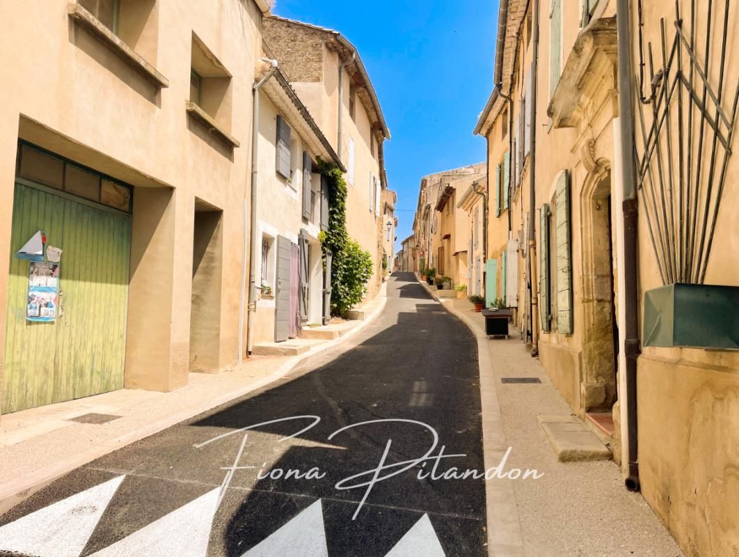 CADENET Appartement T2 avec balcon et caves 1