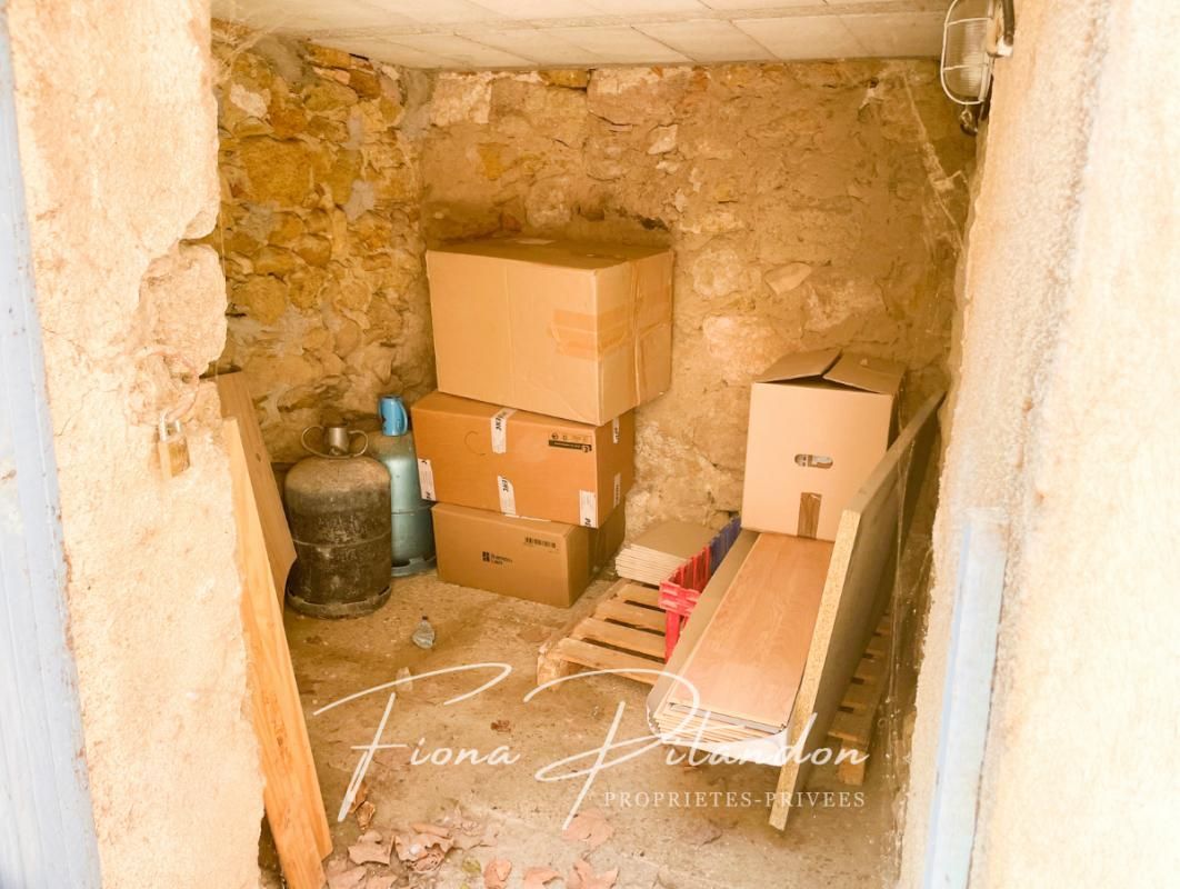 CADENET Appartement T2 avec balcon et caves 2