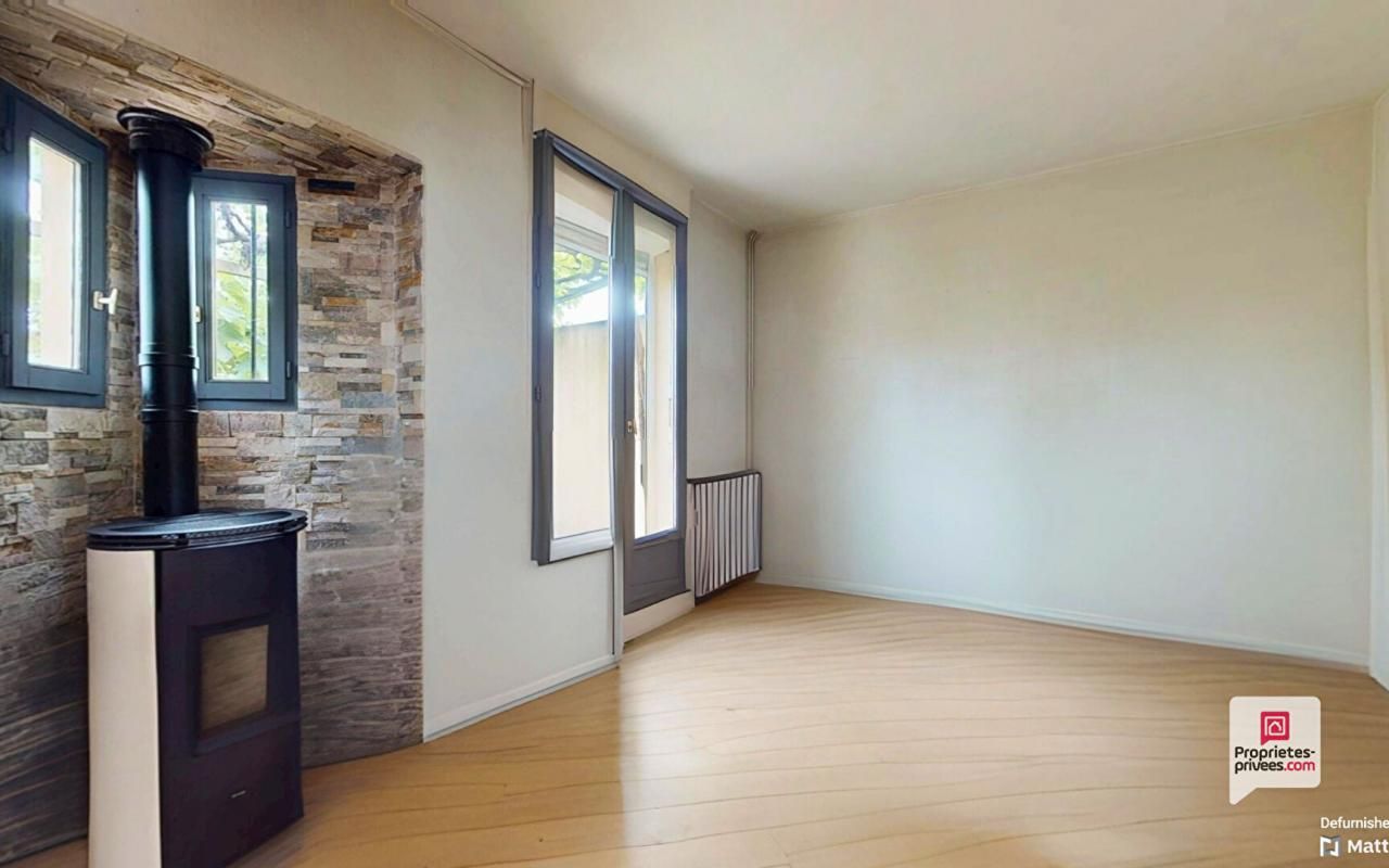 PALAISEAU EN EXCLUSIVITÉ À PALAISEAU - MAISON 5 PIÈCES, 3 CHAMBRES (POSSIBILITE 4), BEAUCOUP DE POTENTIEL! 2