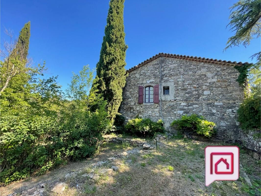 ANDUZE Mas cévenol en pierre 2