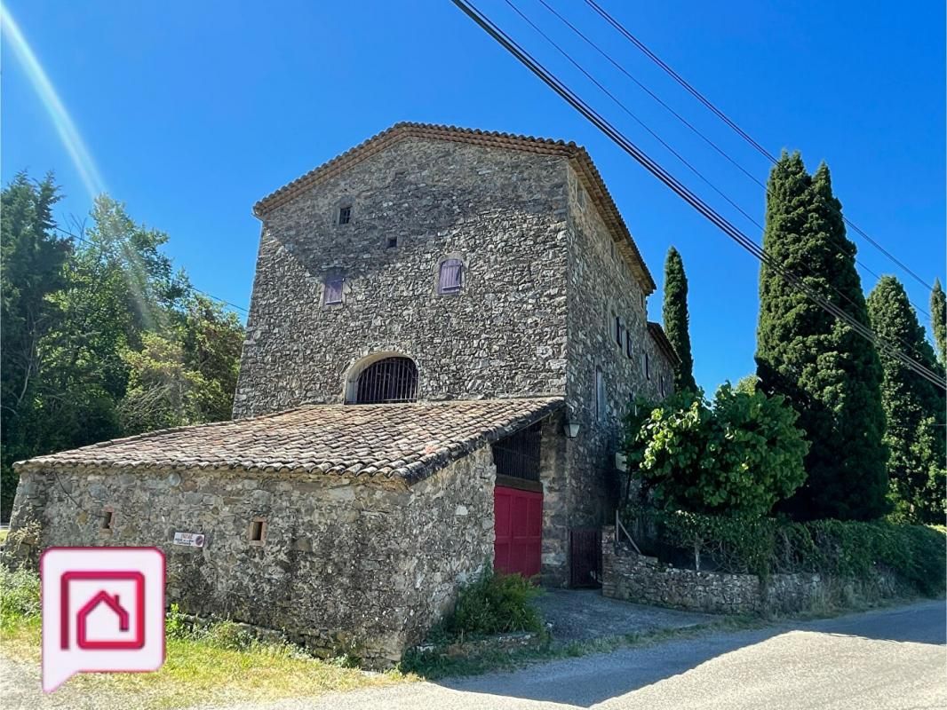 ANDUZE Mas cévenol en pierre 3