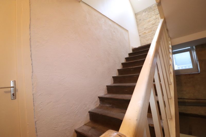 NEVERS Immeuble Nevers 8 pièce(s) 230 m2 3