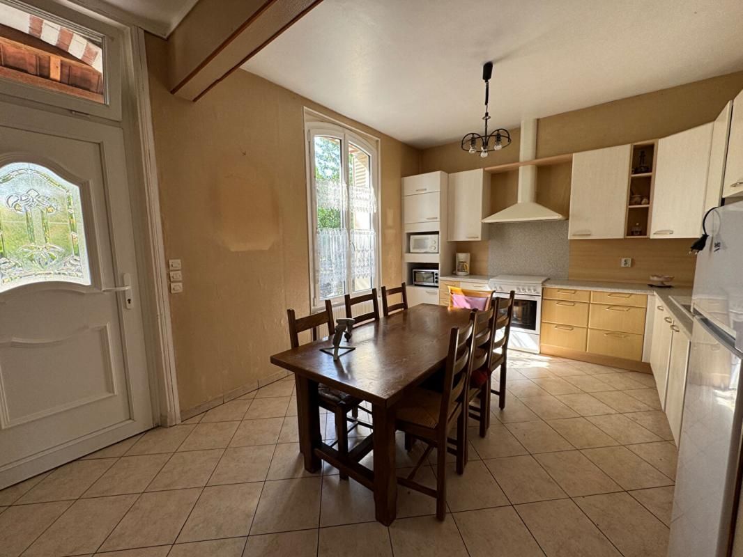 MAREUIL-SUR-OURCQ Maison Mareuil Sur Ourcq 120 m2 4