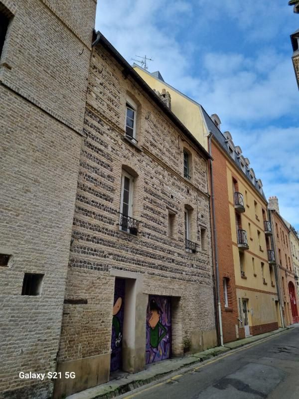 DIEPPE Immeuble à rénover à Dieppe - Fort potentiel d'investissement 180 m2 1