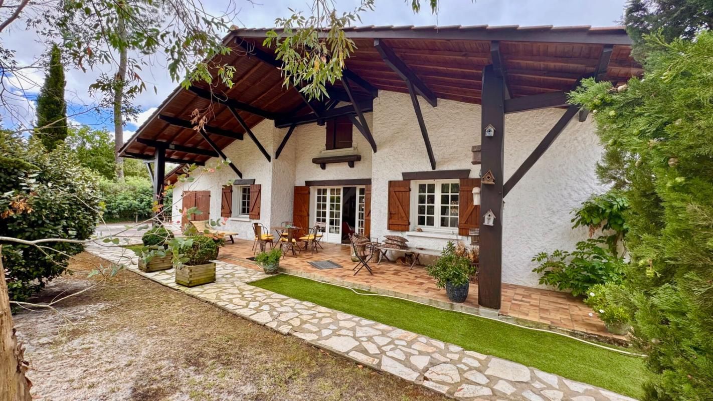 LEGE-CAP-FERRET Maison avec piscine et grand garage 3