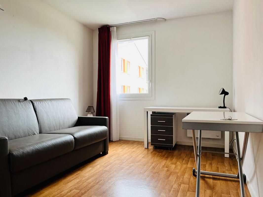 CAEN Studio meublé 18 m2 - Loyer garantit 2