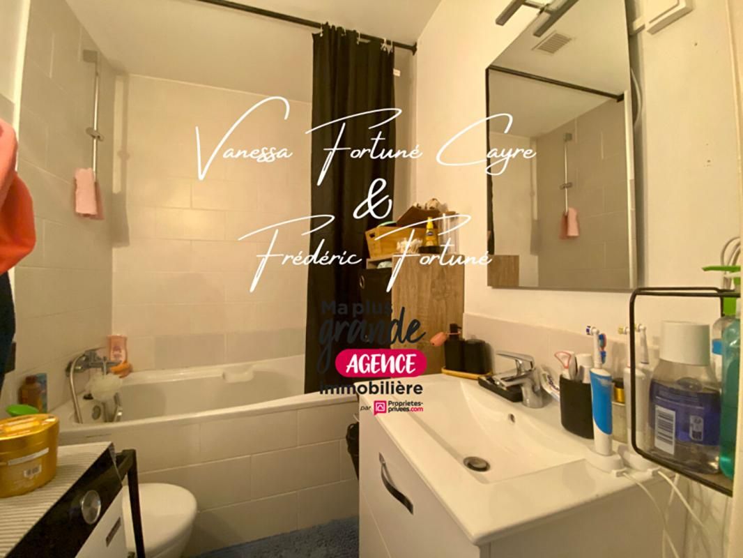 VILLEFRANCHE-DE-LONCHAT Appartement Villefranche De Lonchat 3 pièce(s) 70 m2 3