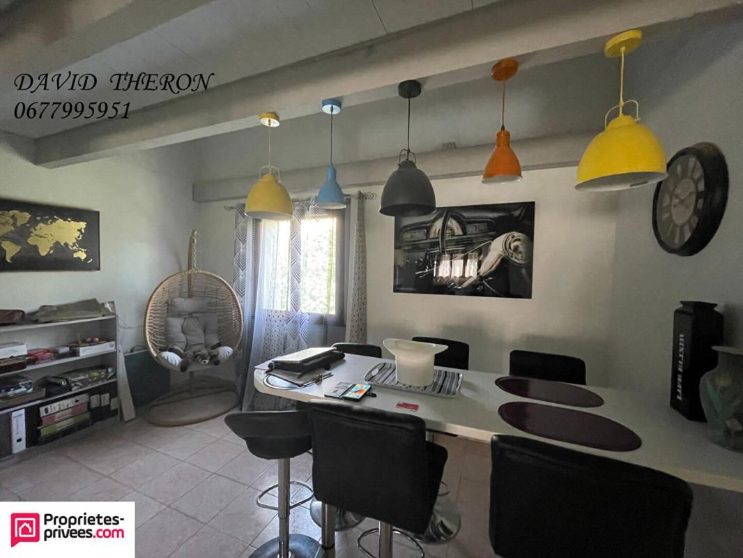 ALES Appartement Ales 4 pièce(s) 87.90 m2 dans une villa 4