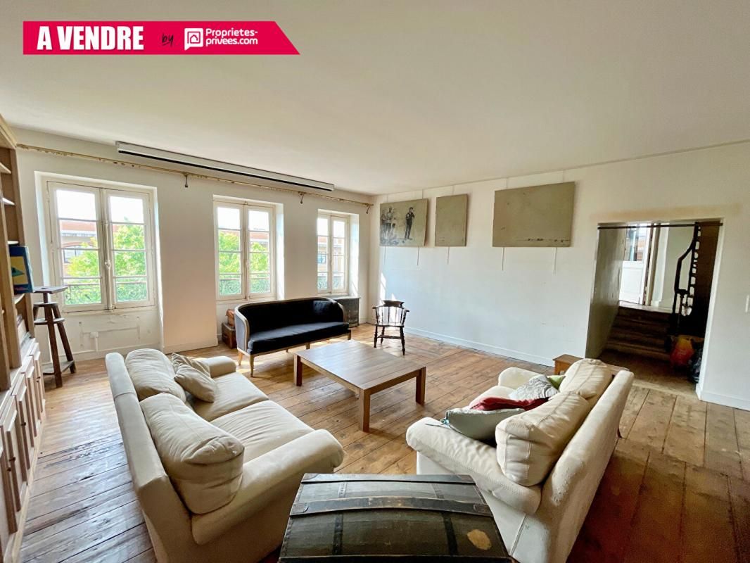 BORDEAUX Appartement Triplex Bordeaux 5 pièce(s) 132 m2 avec balcons 2