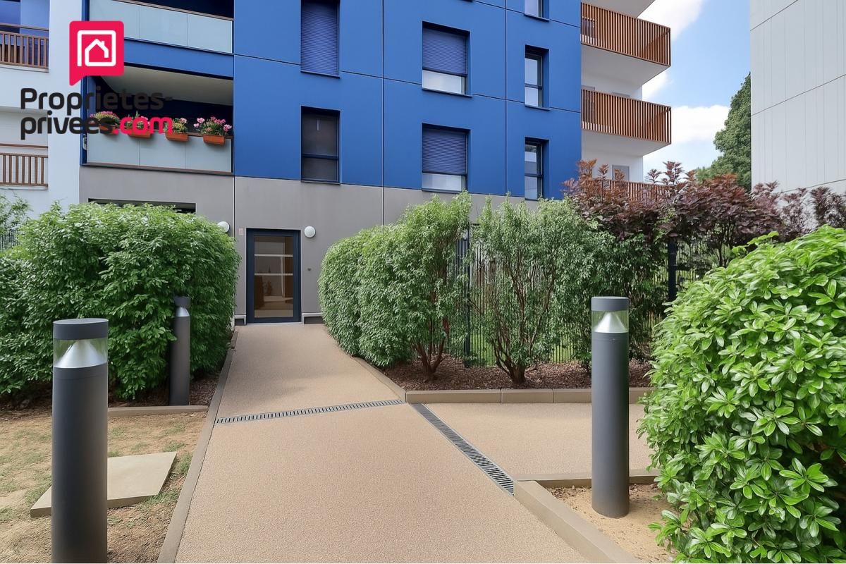 BOBIGNY ? À vendre : Studio moderne avec jardin privatif en centre-ville .Bobigny (93000) Bobigny 1 pièce(s) 31 m2 2