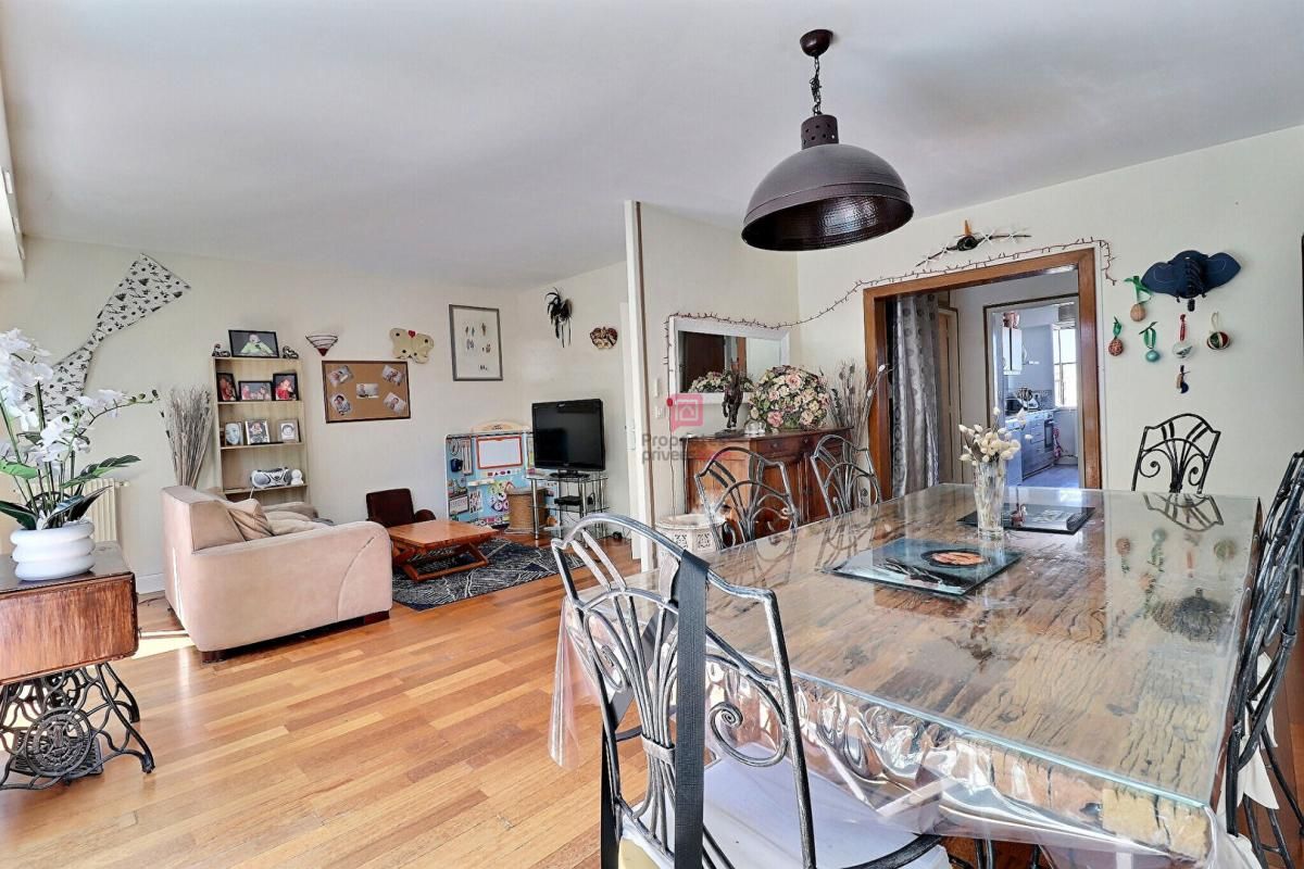 SAINT-MICHEL-SUR-ORGE Appartement Saint-Michel-sur-Orge 4 pièces 77 m2, balcon, place de parking privative et cave 3
