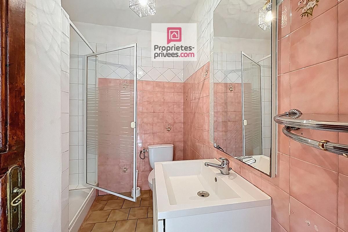 PERTUIS Appartement T2 plain pied avec cour et jardin 4