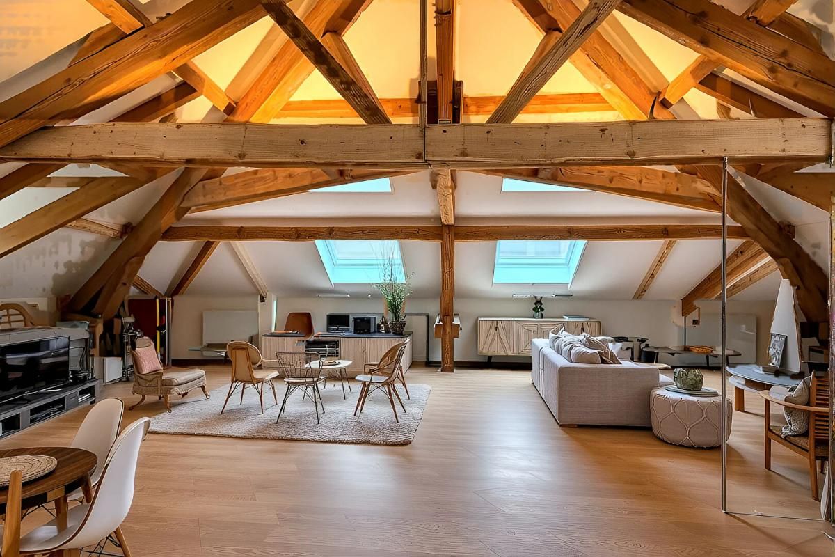 BELLEGARDE-SUR-VALSERINE LOFT de STANDING HYPERCENTRE BELLAGARDE 25?' de Cornavinez et faite une offre 1
