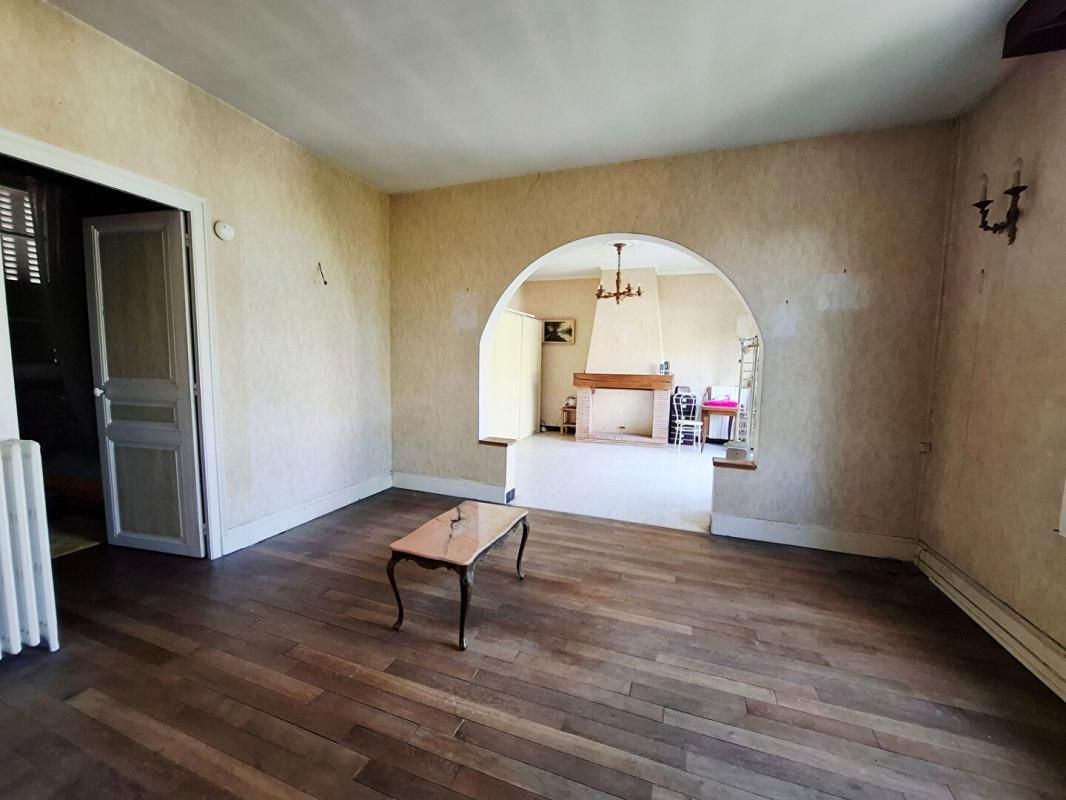 LUSIGNY-SUR-BARSE Ensemble immobilier de deux maisons, cadre verdoyant proche de Lusigny-sur-Barse 3