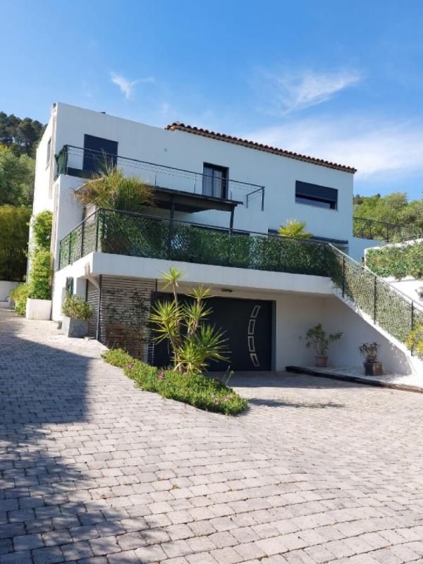 Le Luc en Provence Villa d'architecte 218 m2
