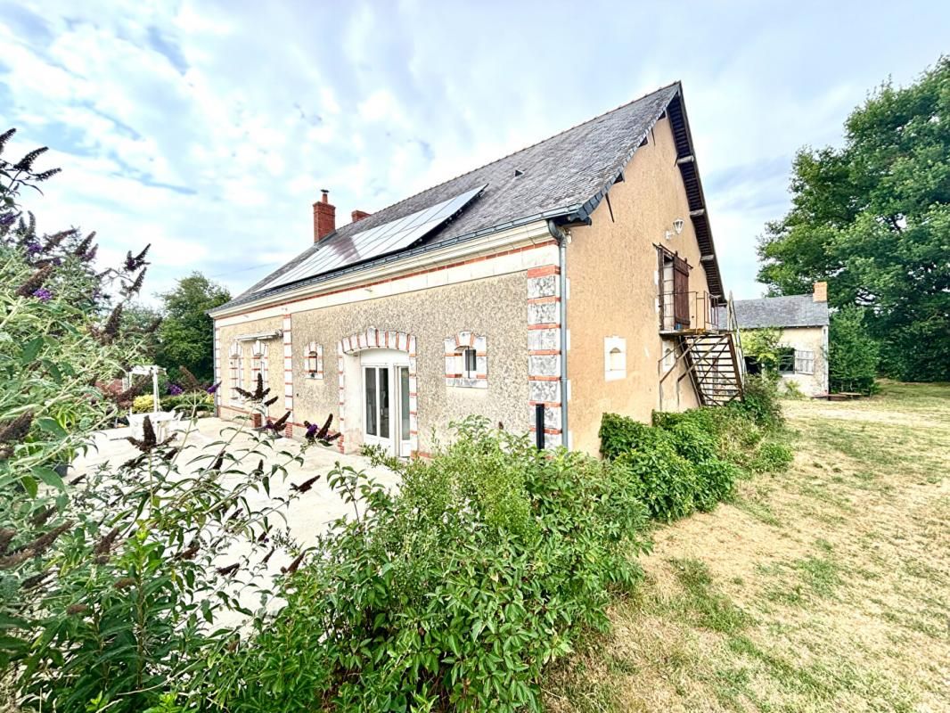 LONGUE-JUMELLES Maison de plain pied Longue Jumelles 5 pièce(s) 138 m2 2