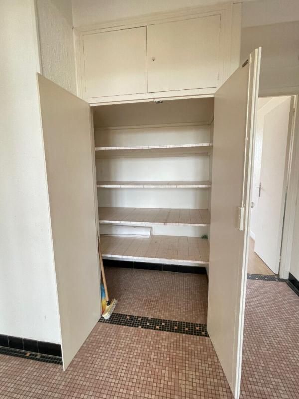 VERNEUIL-SUR-AVRE Grand T5 110m² lumineux Centre de Verneuil 2 parkings privés 4