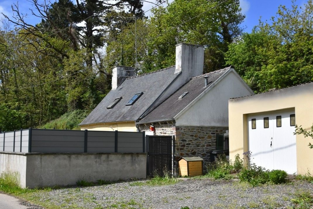 PAIMPOL Maison pierres rénovée, 3 chambres, terrain cloturé, 5 mn de l'estuaire 3
