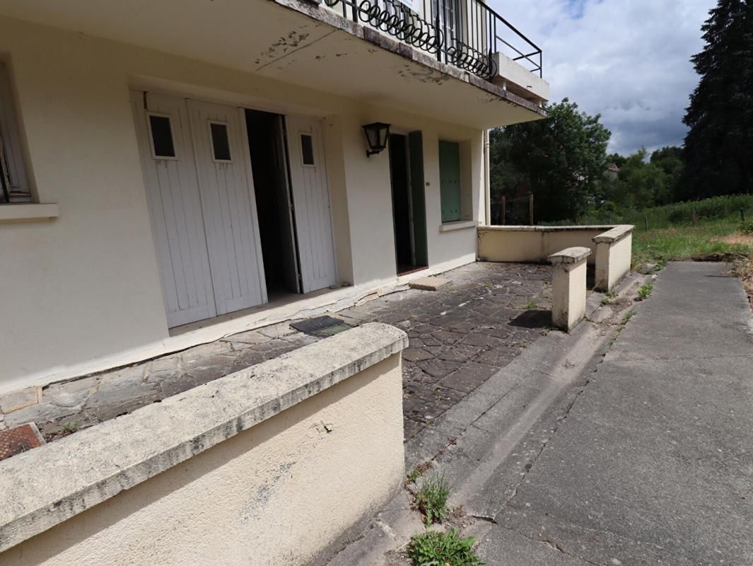 VOLLORE-MONTAGNE Maison Vollore Montagne 5 pièce(s) +/-100 m2 avec Terrain et Garage 2
