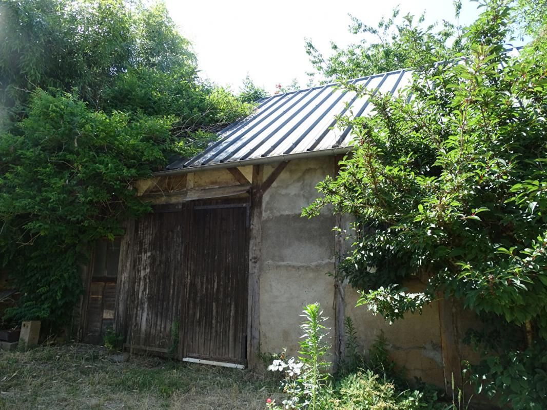 SANTRANGES Maison et dépendances, Santranges, 4 pièces , 89m2 3