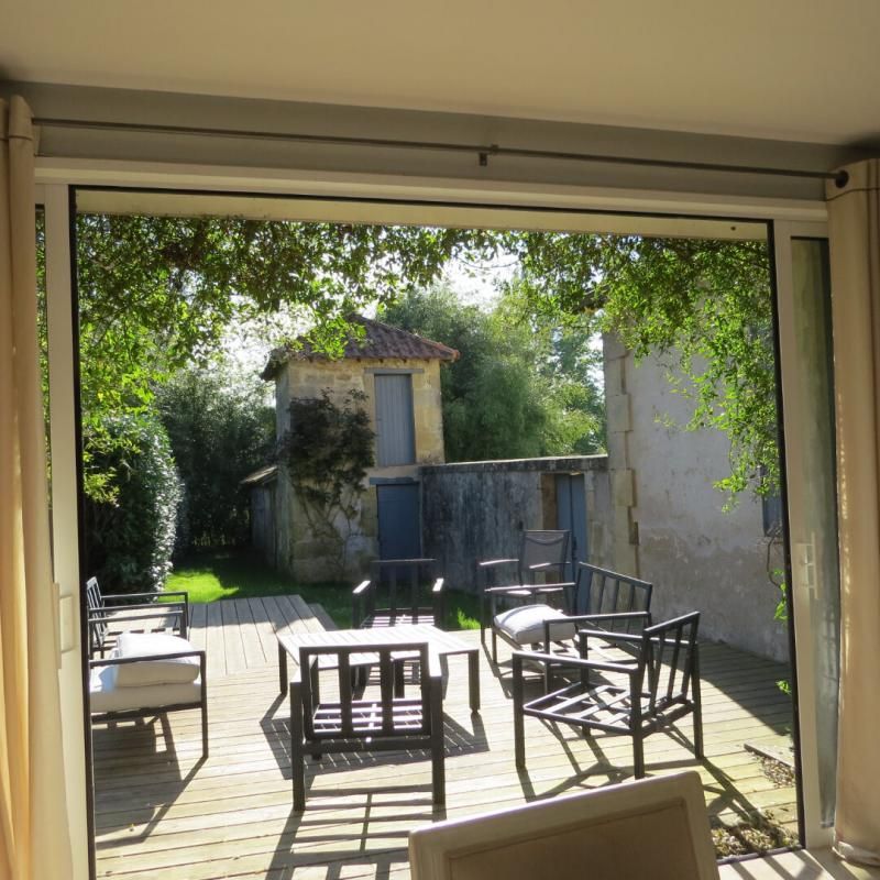 FOUSSAIS-PAYRE Elégante maison XIX d'une petite cité de caractère 4