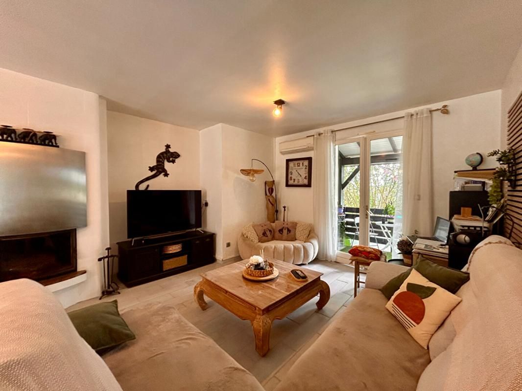 MENSIGNAC A vendre, superbe maison de plain-pied 170m² à MENSIGNAC 24350 4