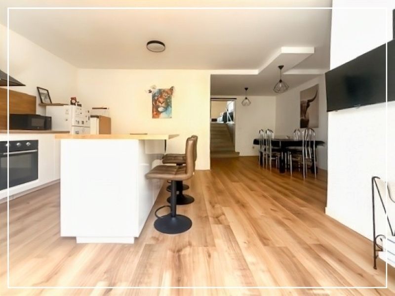 PéZENAS Maison Pezenas 4 pièce(s) 135 m2+ Garage 80m² 2