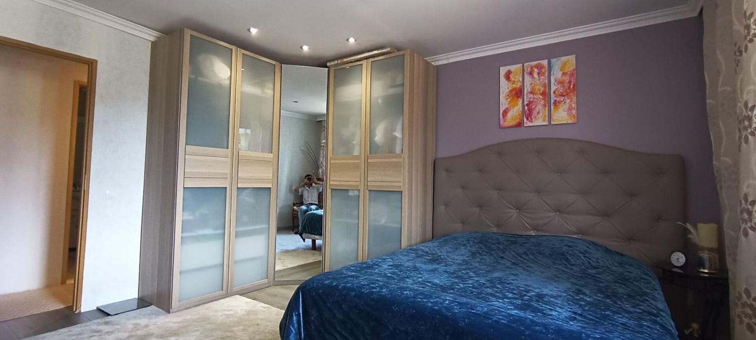 NEVERS NEVERS CENTRE - APPARTEMENT 120 M2, 3 CHAMBRES + BUREAU 3