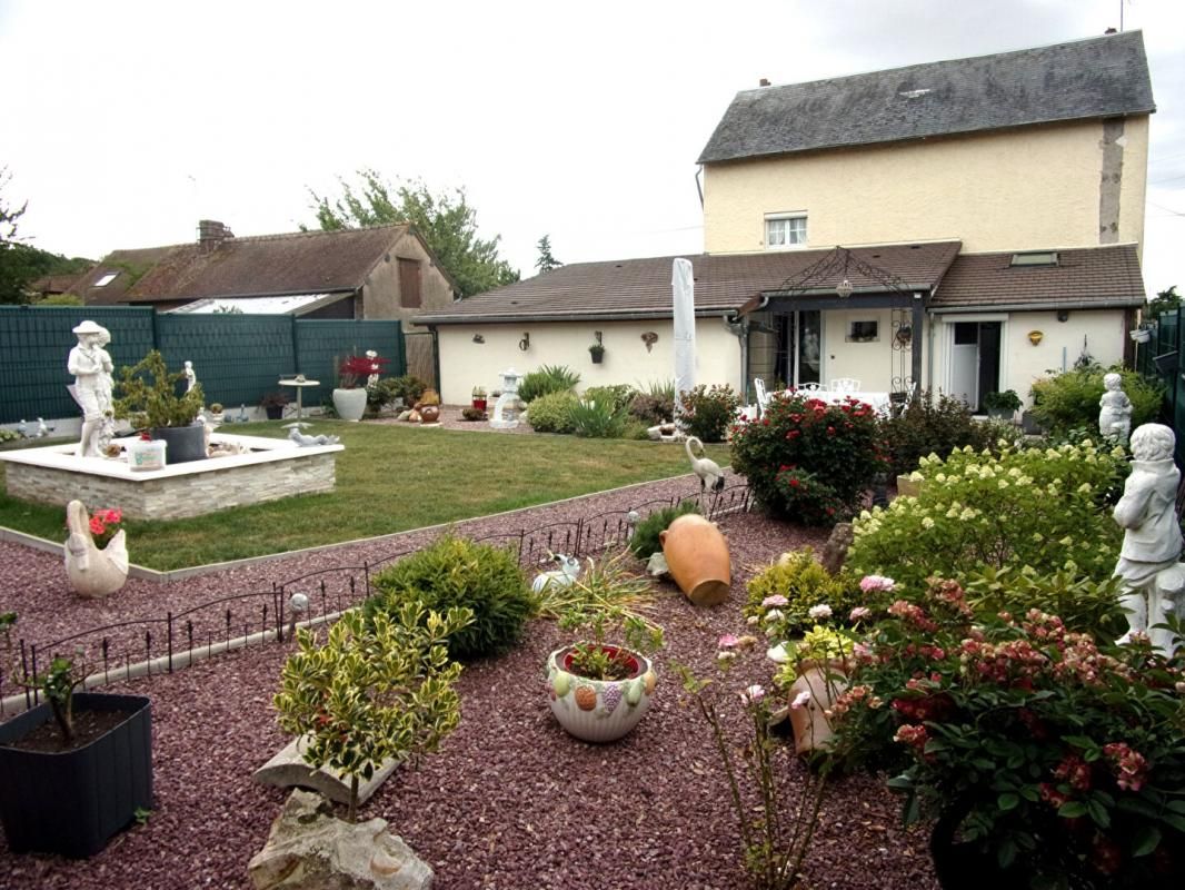 BOISSET-LES-PREVANCHES Pacy-sur- Eure : ensemble de deux maisons et dépendances sur 6143m² de terrain 2