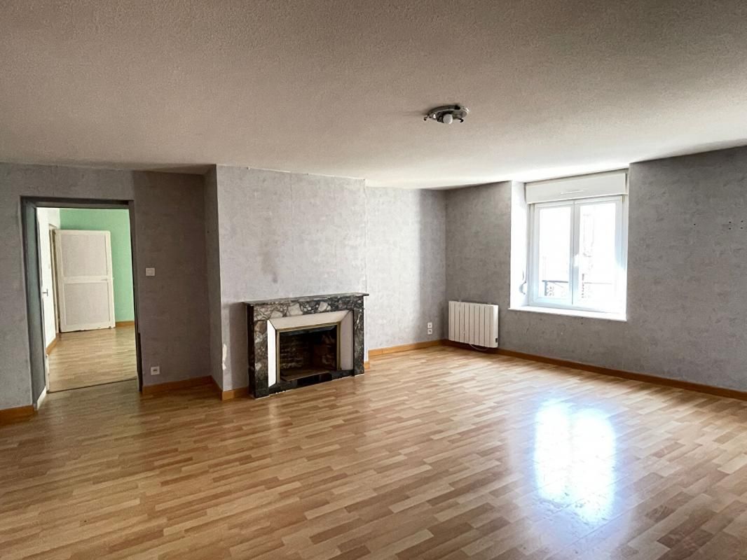 DARNEY Appartement Darney 3 pièce(s) 78 m2 1