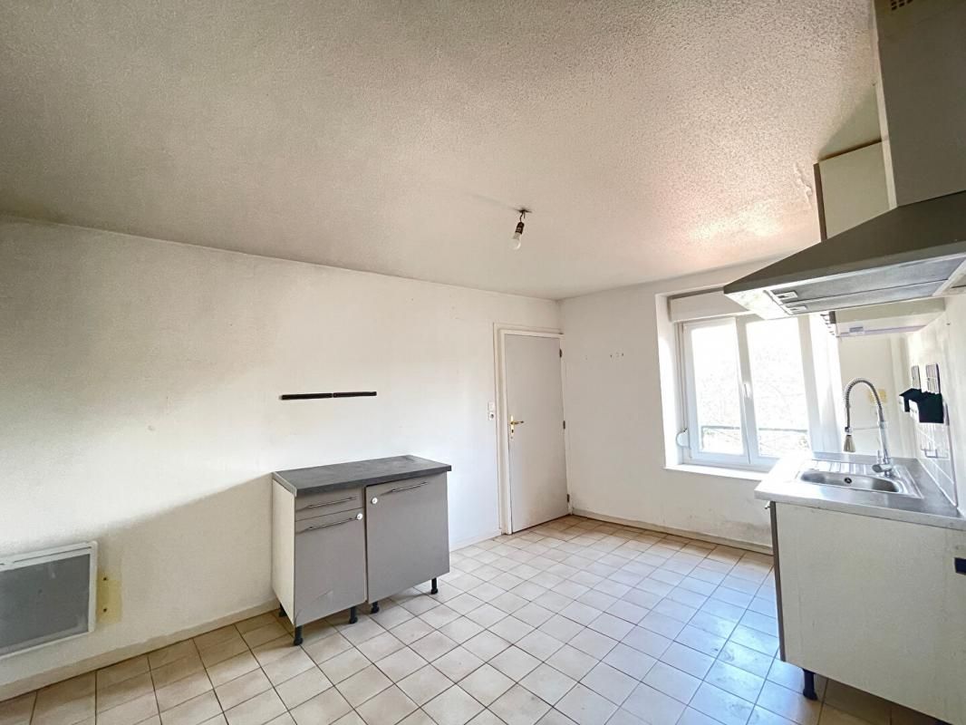 DARNEY Appartement Darney 3 pièce(s) 78 m2 2