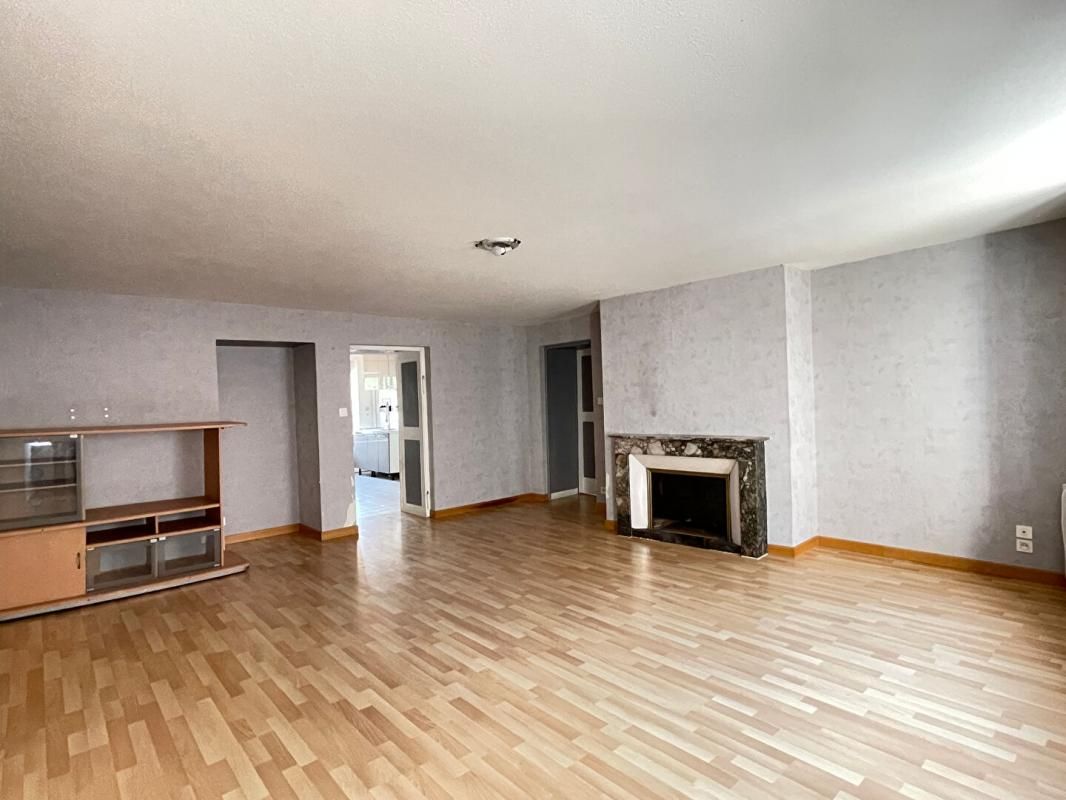 DARNEY Appartement Darney 3 pièce(s) 78 m2 3