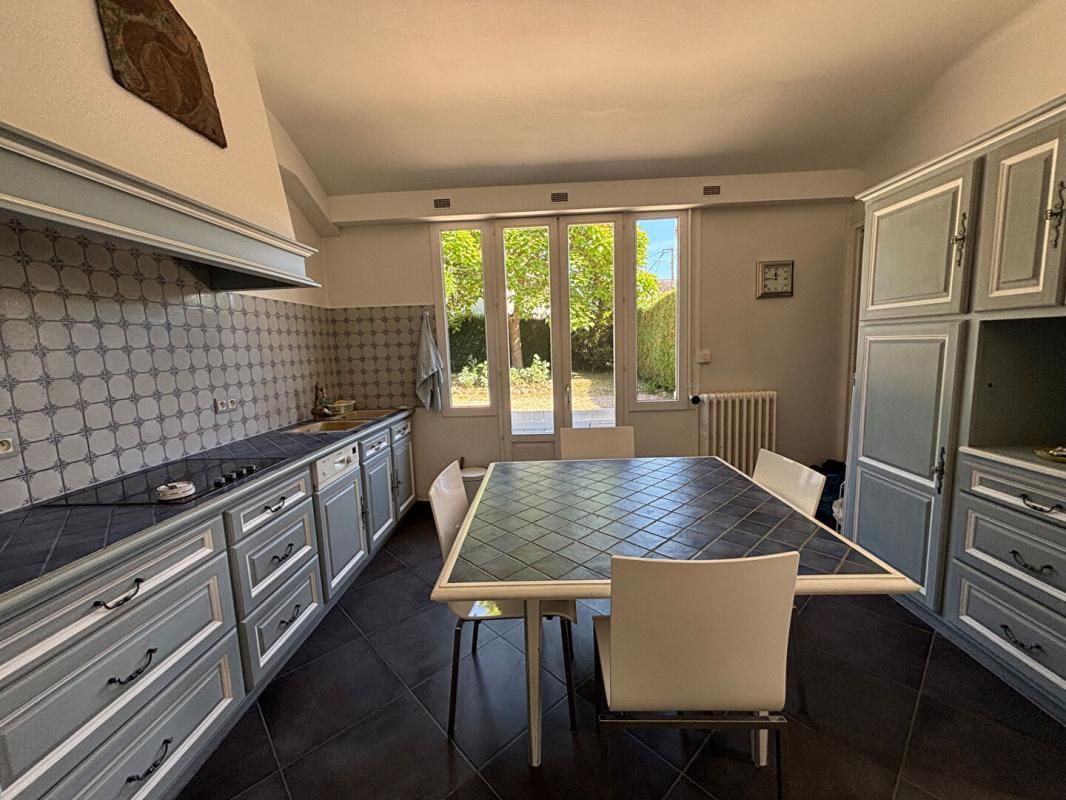 MONTOIRE-SUR-LE-LOIR Maison Montoire Sur Le Loir 4 pièce(s) 97.97 m2 4