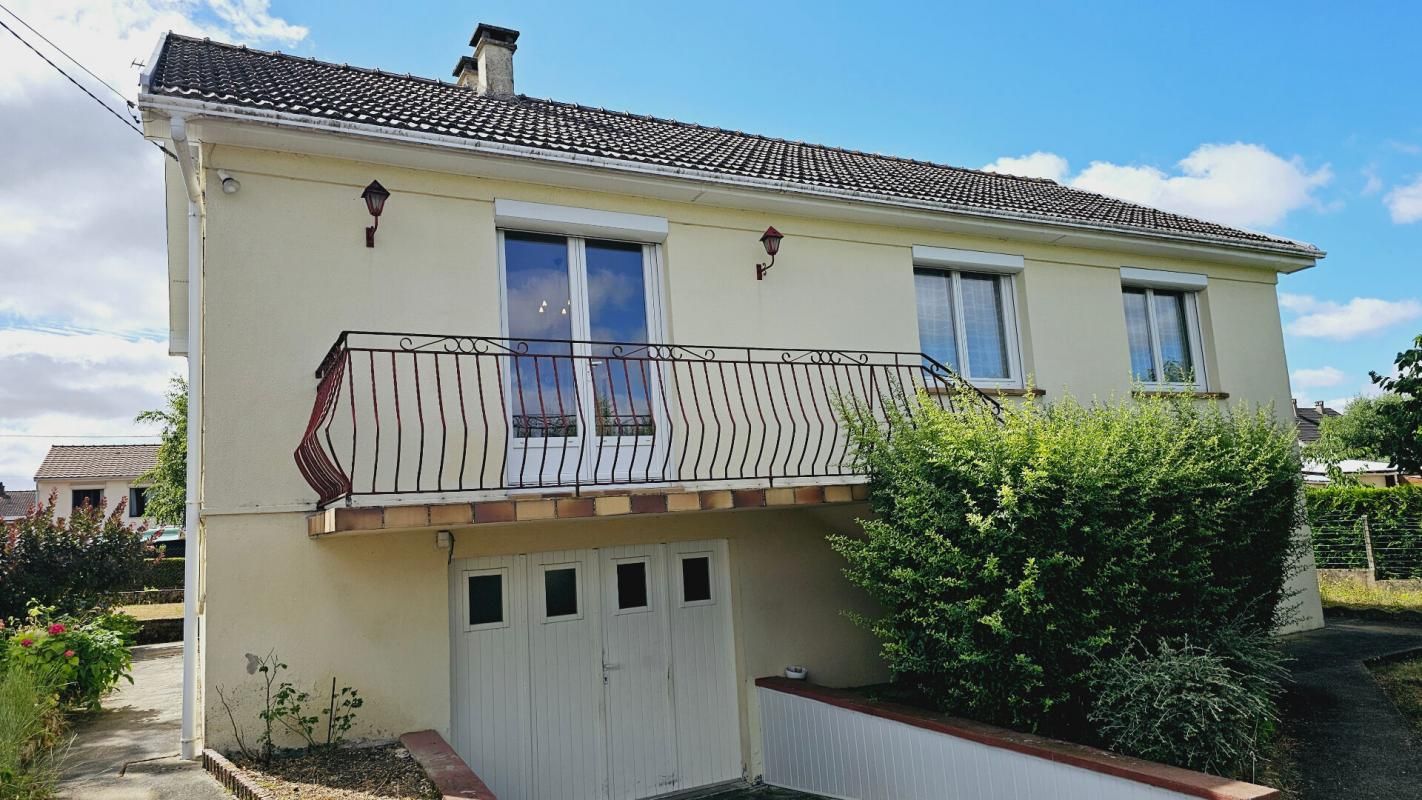 SAINT-GERMAIN-DU-PUY MAISON 83M² 4 PIECES 3 CHAMBRES SOUS-SOL JARDIN 1