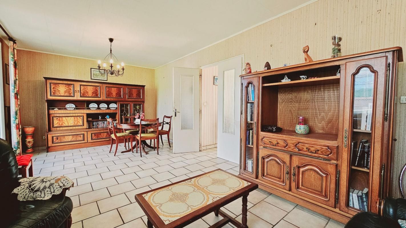 SAINT-GERMAIN-DU-PUY MAISON 83M² 4 PIECES 3 CHAMBRES SOUS-SOL JARDIN 2