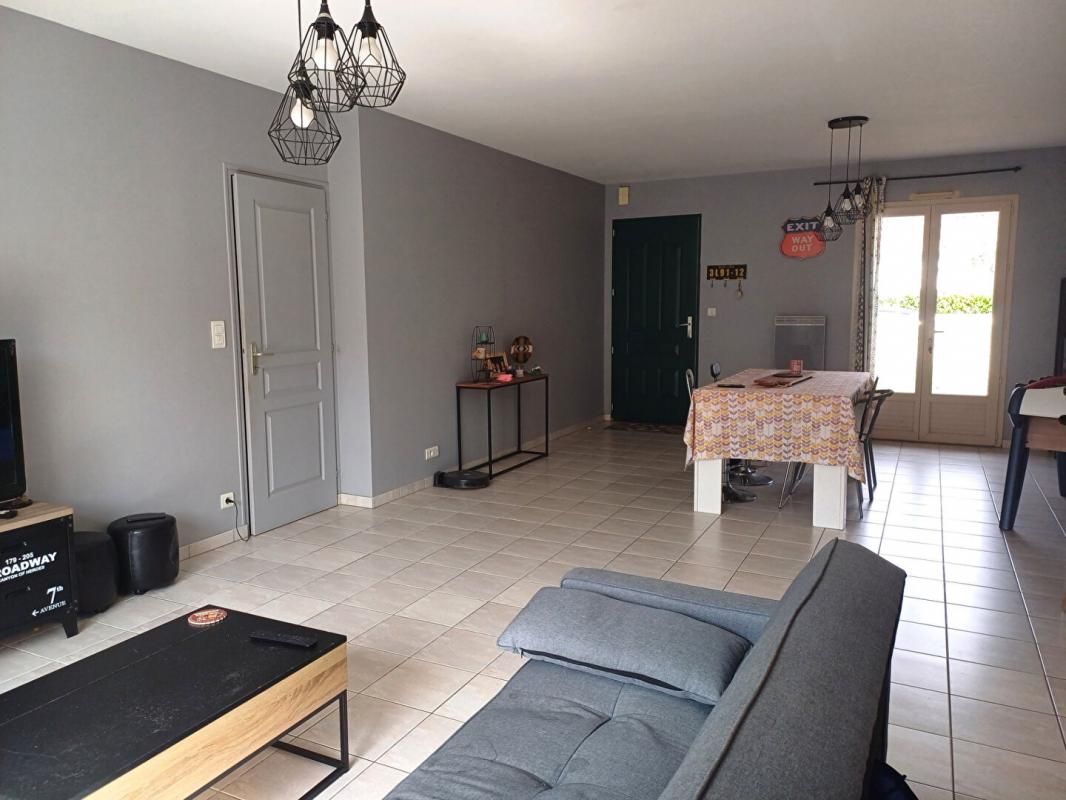VOUILLE Vouillé centre - Plain-pied 3 chambres 2