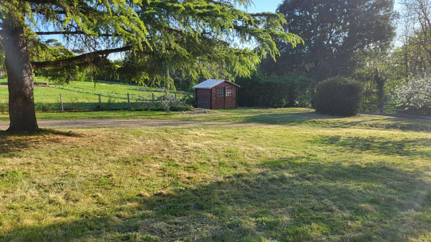 SOURZAC 24400 Maison proche Mussidan 6 pièces 150 m2 , dependance de 50 m² sur 2968 m² 4