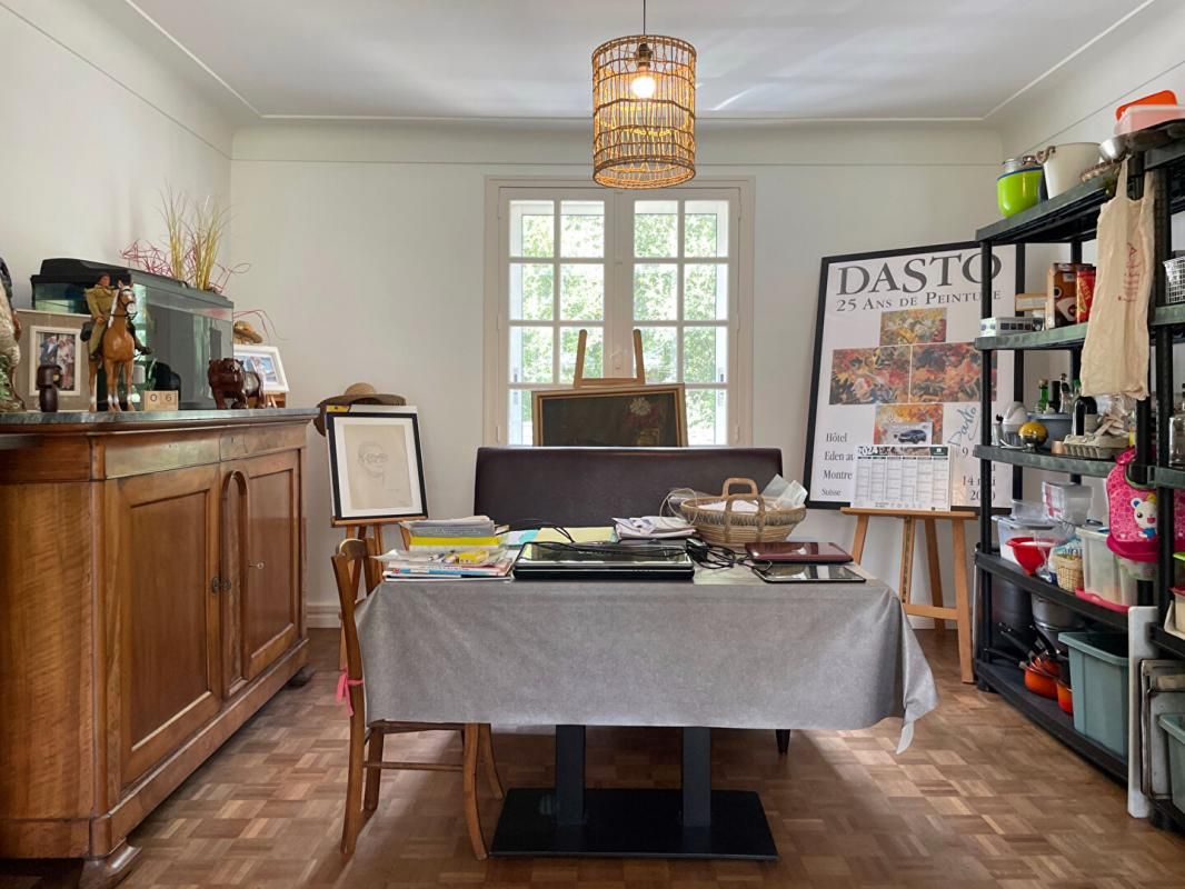ERGUE-GABERIC Maison familiale spacieuse avec grand jardin proche de Lestonan 3