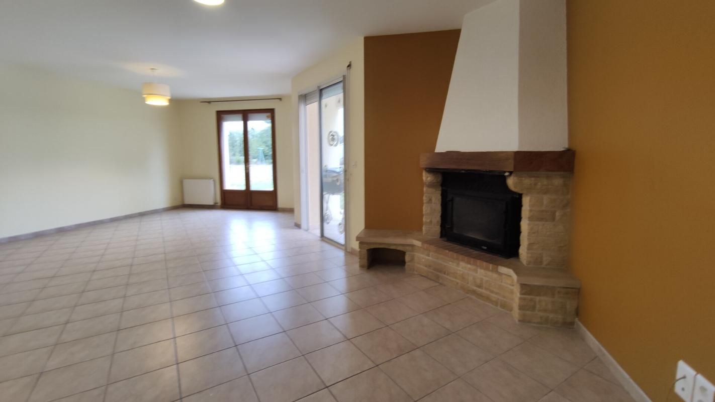 MARMANDE Marmande - Maison avec 3 chambres, 1 bureau et 3 garages 3