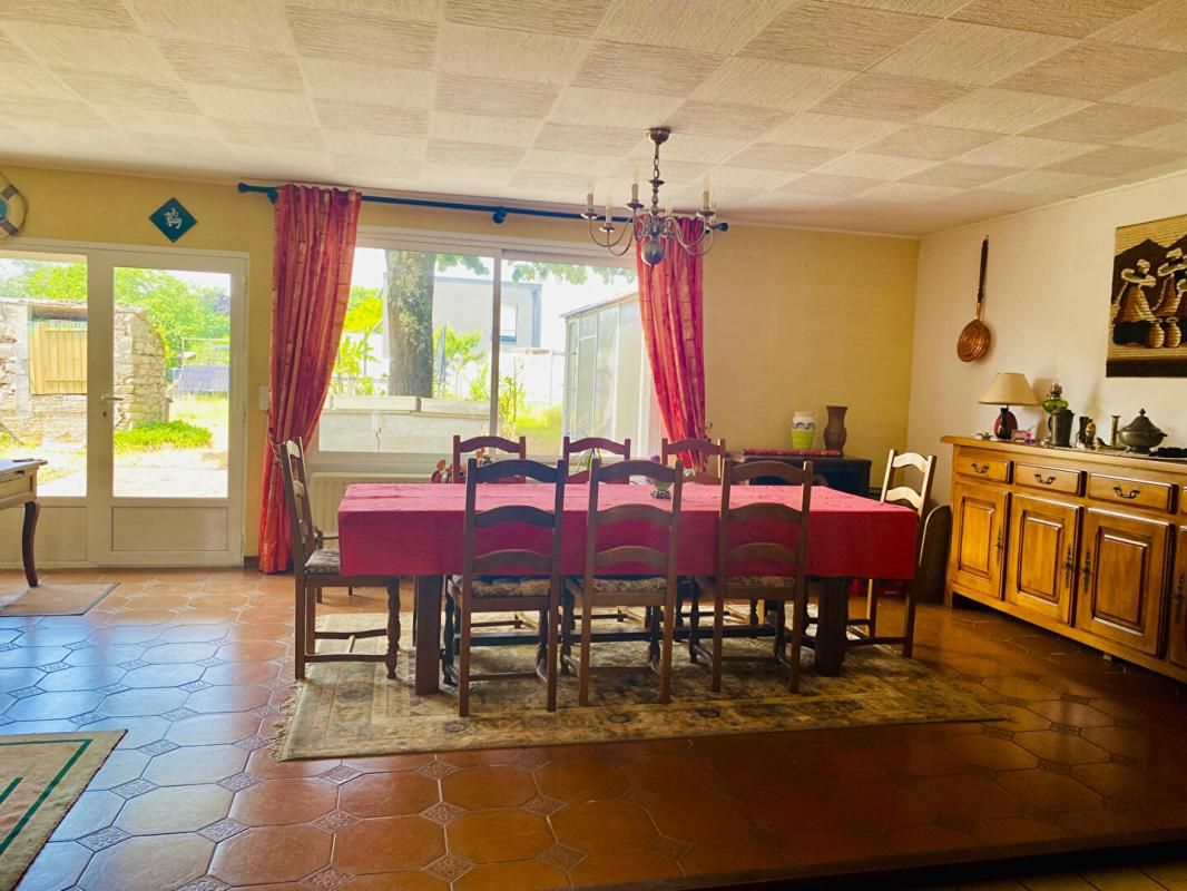 LA CHAPELLE-LAUNAY Maison La Chapelle Launay 4 pièce(s) 123 m2 2