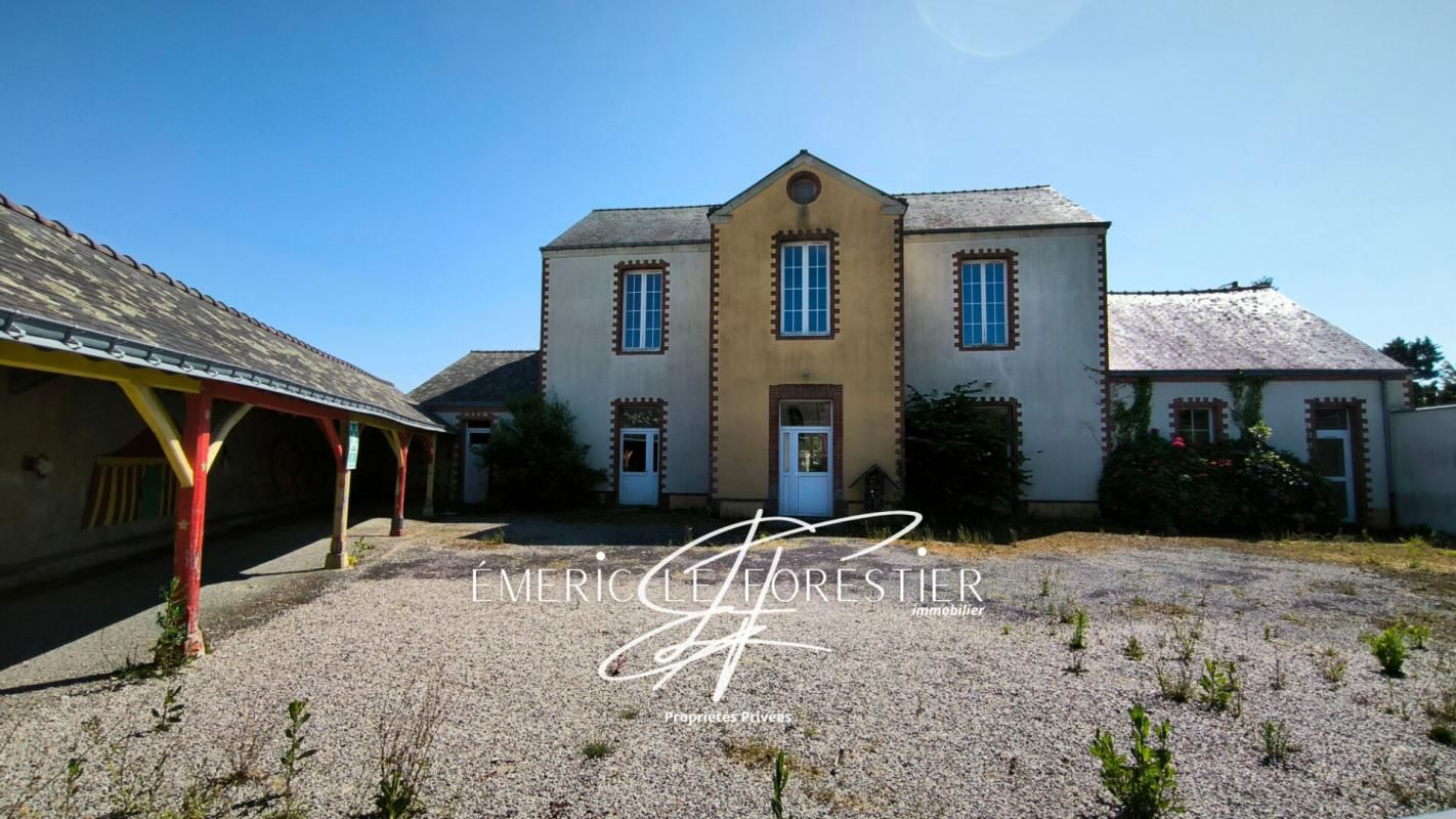 SOUDAN Maison / Immeuble de 277 m2 à Soudan 1