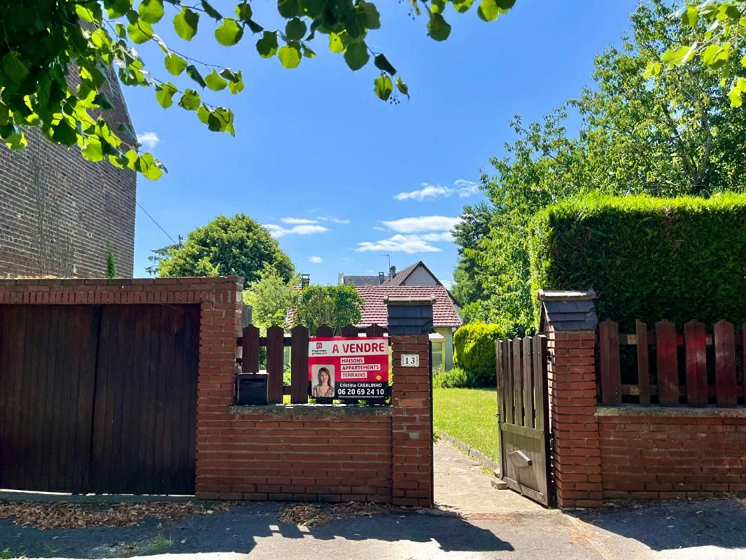 NOYON Maison Noyon 3 pièce(s) 61 m2 - Terrain arboré 1