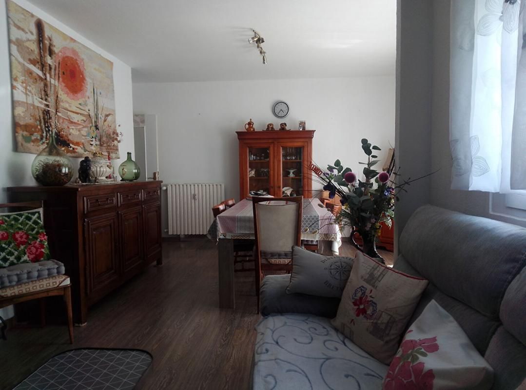 SAINT-BRIEUC Appartement 4 pièces ? 80 m² ? Proche commodités 2