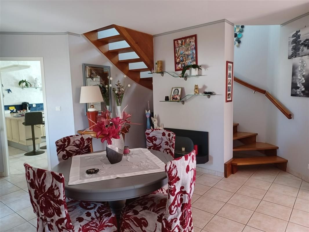 VAUX-SUR-MER Maison Vaux Sur Mer 5 pièce(s) 133 m2 2